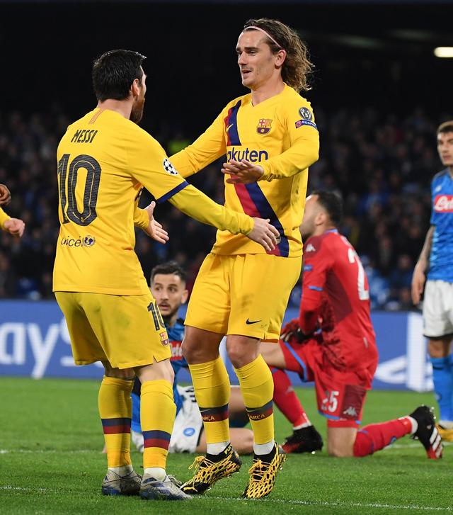 面对记者关 面对记者关