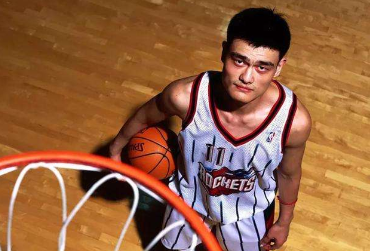 无球跑动为 无球跑动为