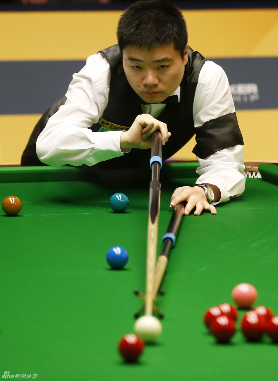 赛事中亮相 赛事中亮相